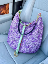 Load image into Gallery viewer, Beautiful reversible floral bag