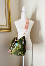 Load image into Gallery viewer, Capri tote “Lani Collection”