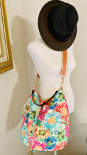 Load image into Gallery viewer, Beautiful floral, reversible bucket bag