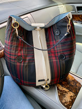 Load image into Gallery viewer, Pdx Bucket Bag #130