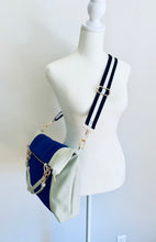 Load image into Gallery viewer, Pdx 056 *Handbag of the Day* $96.00 at check out