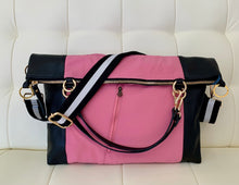 Load image into Gallery viewer, Pdx 057 *Handbag of the Day* $93.50 at check out